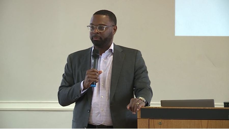 Mayor Young meets with 100 pastors to discuss plan to fight crime [Video]