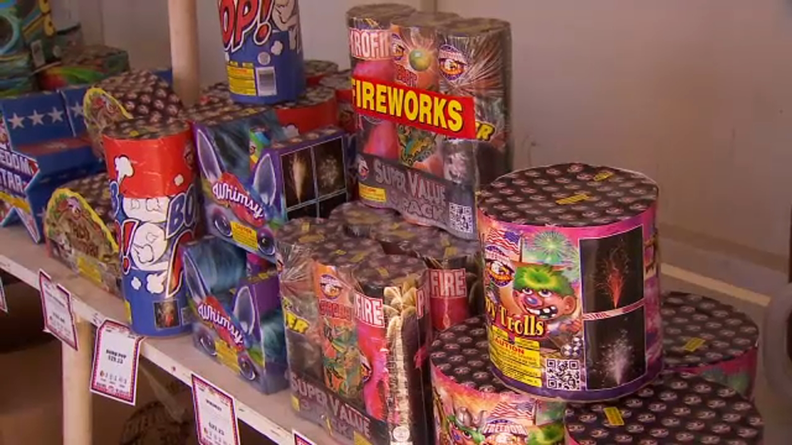 Thieves steal from church fireworks stand in southeast Fresno, police say [Video]