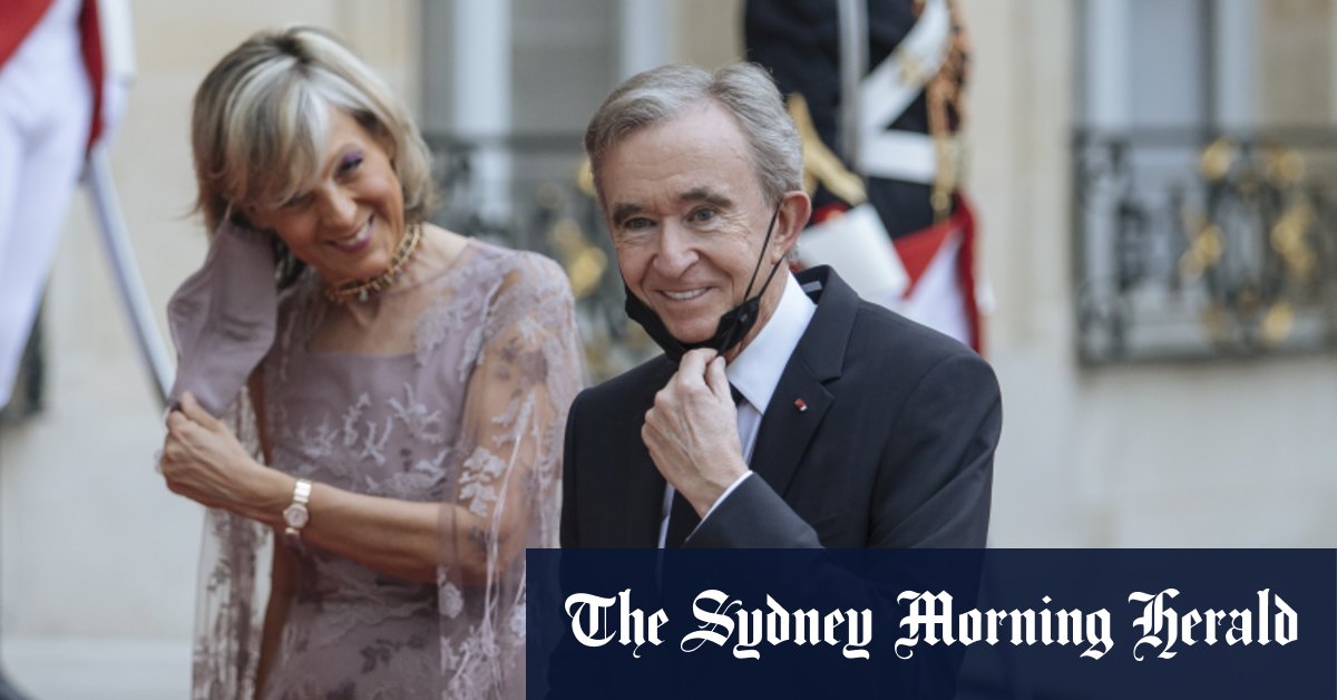 How LVMH boss Bernard Arnault built his fortune [Video]