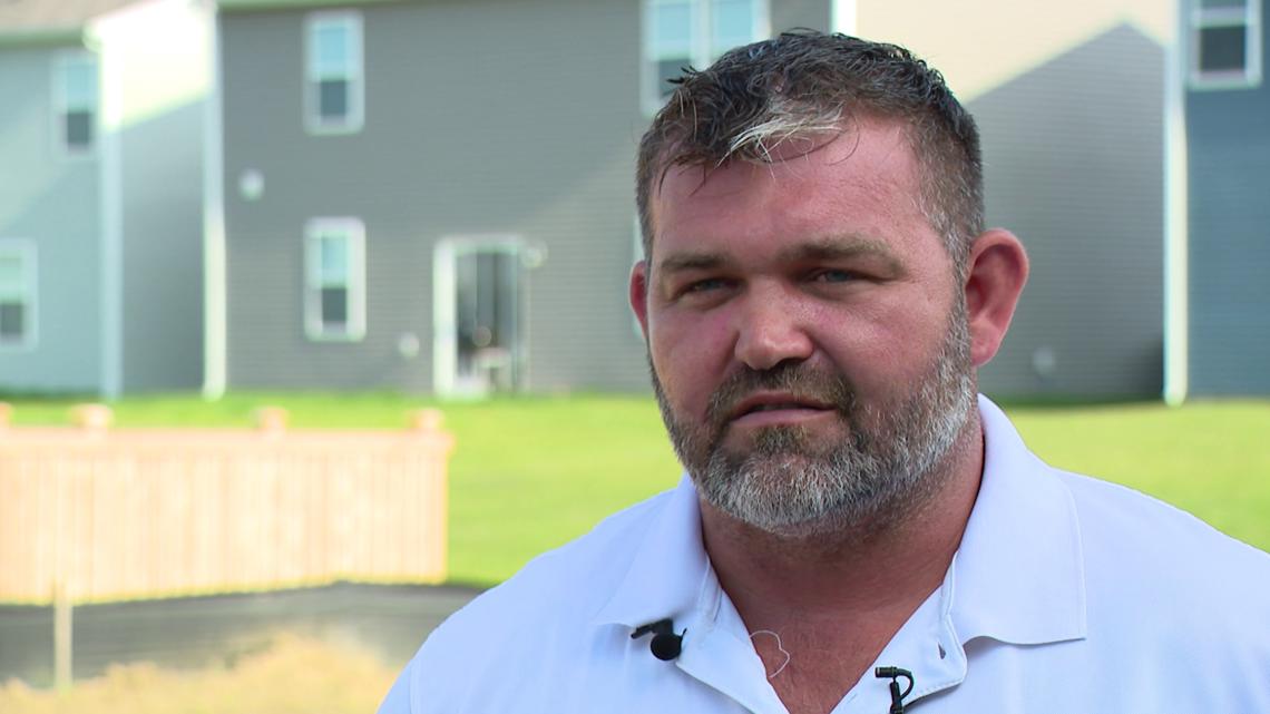 Indiana veteran helps break ground on mortgage-free home [Video]