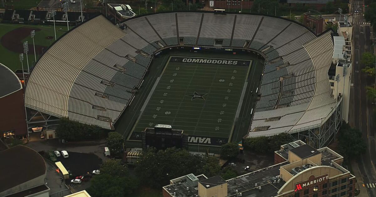 Veilleux throws TD pass with 15 seconds left, GA State beats Vanderbilt 36-32 [Video]