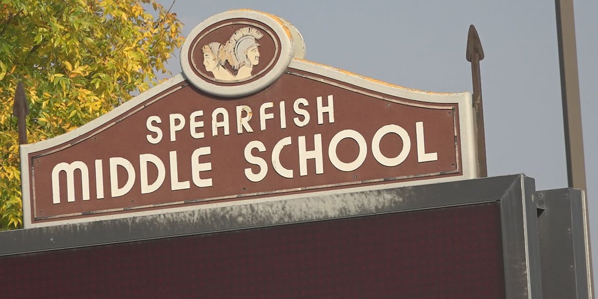 Church members stir controversy at Spearfish Middle School [Video]