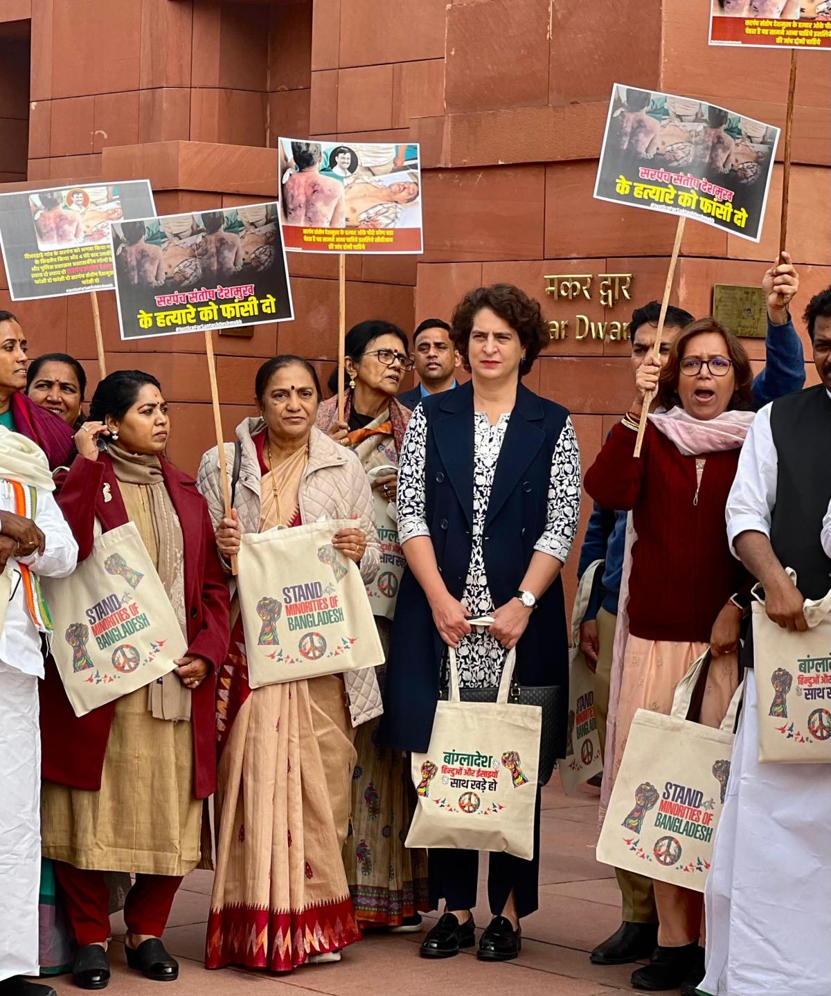 Priyanka Gandhi brings ‘Bangladesh’ bag, a day after row over ‘Palestine’ tag [Video]